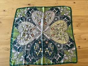 Sciarpa 100% seta donna verde moda quadrifoglio fazzoletto bandana quadrata avvolgente 26x26 in - Foto 1 di 6
