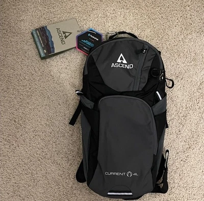 Mochila con depósito de hidratación Ascend carbón y ébano nueva con etiquetas Foto 1 de 4