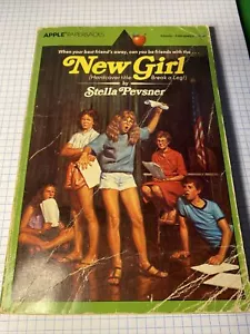 New Girl By Stella Pevsner Apple Papperbacks  - Picture 1 of 5