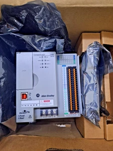 AB 1769-L24ER-QB1B CompactLogix Controller - Picture 1 of 13