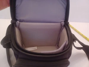 Soft Side Camersa Carrying Case Model LCS-U11 USED BLACK 7" X 6" X 5" SEE PHOTOS - Picture 1 of 10