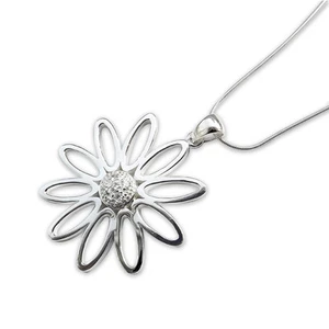 925 Stone Set Sterling Silver Flower Pendant & 16" Snake Serpentine Chain - Picture 1 of 1