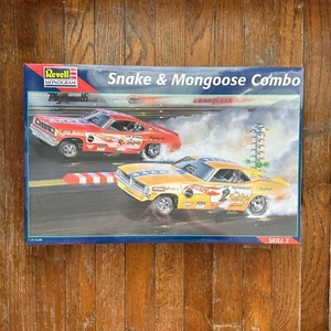 1/24 REVELL Monogram SNAKE & MONGOOSE Combo Funny Car Kit NHRA 1997 NEW - Picture 1 of 7
