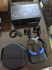 Oculus Quest 64GB VR Headset Black Bundle with case, earbuds, original box