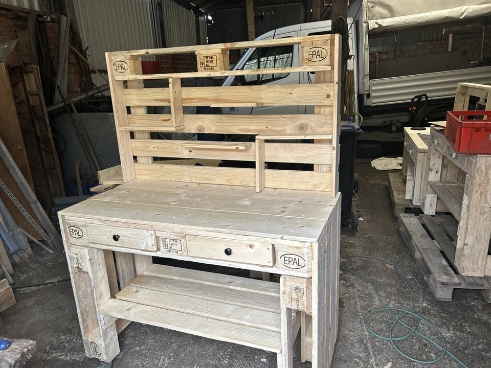 Candybar /Cocktailbar /Pflanztisch aus Europaletten - Bild 1 von 1