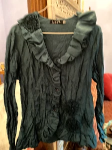 Sehr stilvolles Oberteil mit Rüschenkragen & Applikation, tailliert - Bild 1 von 2