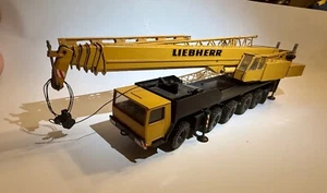 Conrad 1/50 Scale Diecast 2082 - Liebherr Mobile Crane - Picture 1 of 4