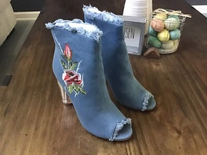 Glaze Robin 5 Peep-toe Denim Boots Booties W/ Flowers Embroided Size 8 NWOB - Picture 1 of 9