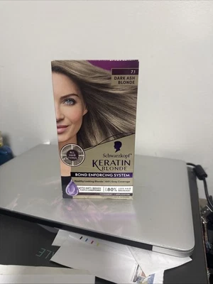 Color de cabello Schwarzkopf queratina con acondicionador púrpura 7.1 RUBIO CENIZA OSCURO Foto 1 de 4