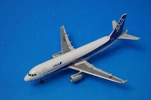 Modelo de avión Gemini 1:400 A320-200 ANA JA8400 - Imagen 1 de 4