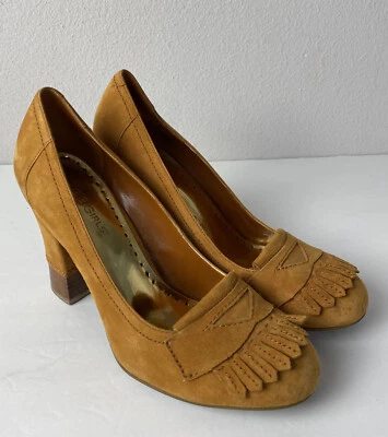 BCBGirls Mujer’s Bombas Gamuza Tacones Talla 8 Foto 1 de 4