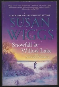 Snowfall at Willow Lake Susan Wiggs 2008 Lakeshore Chronicles #4 Vintage Romance - Picture 1 of 1