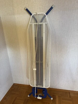 Leifheit Bügelbrett mit Steckdose - Bild 1 von 4