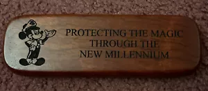 Pluma Disney Security Division Protecting the Magic through the New Millennium - Imagen 1 de 7