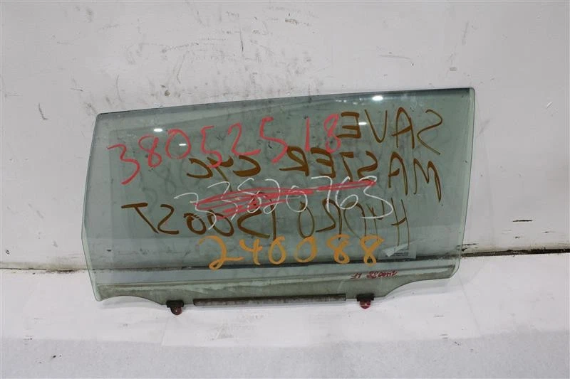 FRONT DOOR GLASS Toyota FJ Cruiser 07 08 09 10 11 12 13 14 Left 1336137 - Imagem 1 de 4