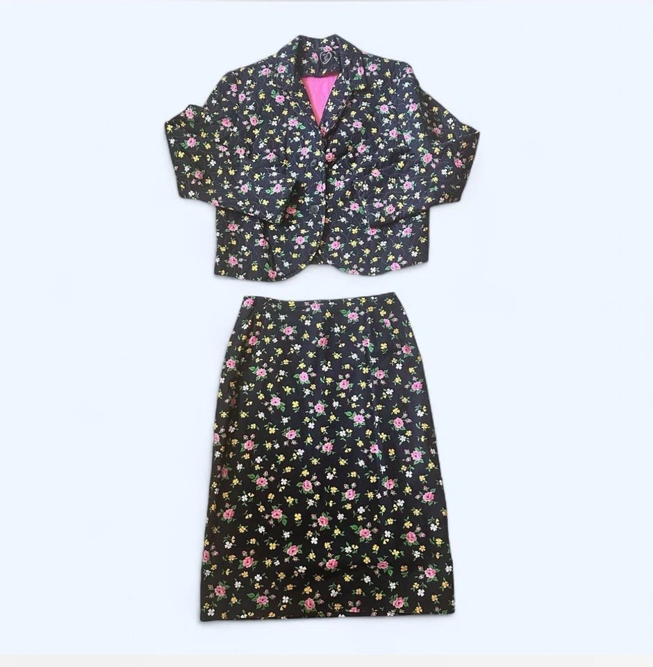 Vintage 1960s Urchin California Floral Skirt Suit – Size 0–2 Romantic Feminine - Image 1 of 4