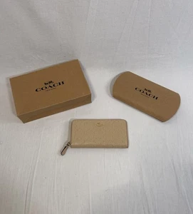 Vintage Coach Trashy Y2K Debossed Leather Wallet Monogram Logo Zip Around NEW - Picture 1 of 20
