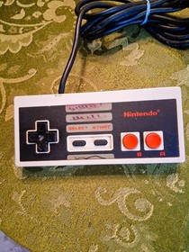 Nintendo NES-004 Corded Controller for Nintendo NES