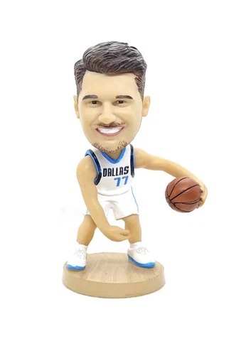 NIB Luka Doncic Dallas Mavericks 5” Bobblehead Cover