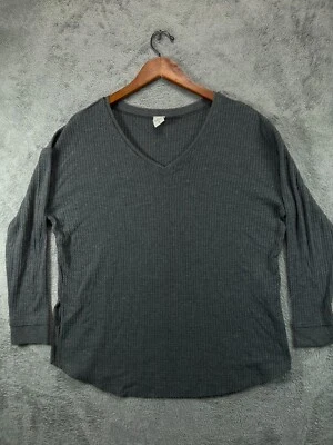 Camisa Top Grúa Papel Mujer Grande Gris Texturizado Cuello en V Manga Larga Dobladillos Crudos Foto 1 de 4