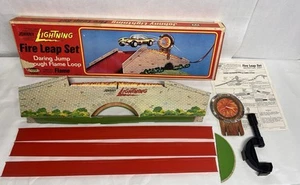 Vintage Topper Toys Johnny Lightning Fire Leap Set Hot Wheels Red Line Ära - ohne Auto - Bild 1 von 20