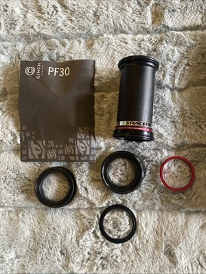 Race Face RaceFace CINCH PF30 Bottom Bracket [BB19PF30687330] - Image 1 of 4