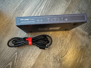 TP-Link TL-R470T+ 5 Port 10/100 Mbps Load Balance Broadband Router - Picture 1 of 3