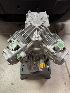 Onan EH65V 0.653L V Twin Engine Parts Only Damaged - Robin? Subaru? OEM - Picture 1 of 9