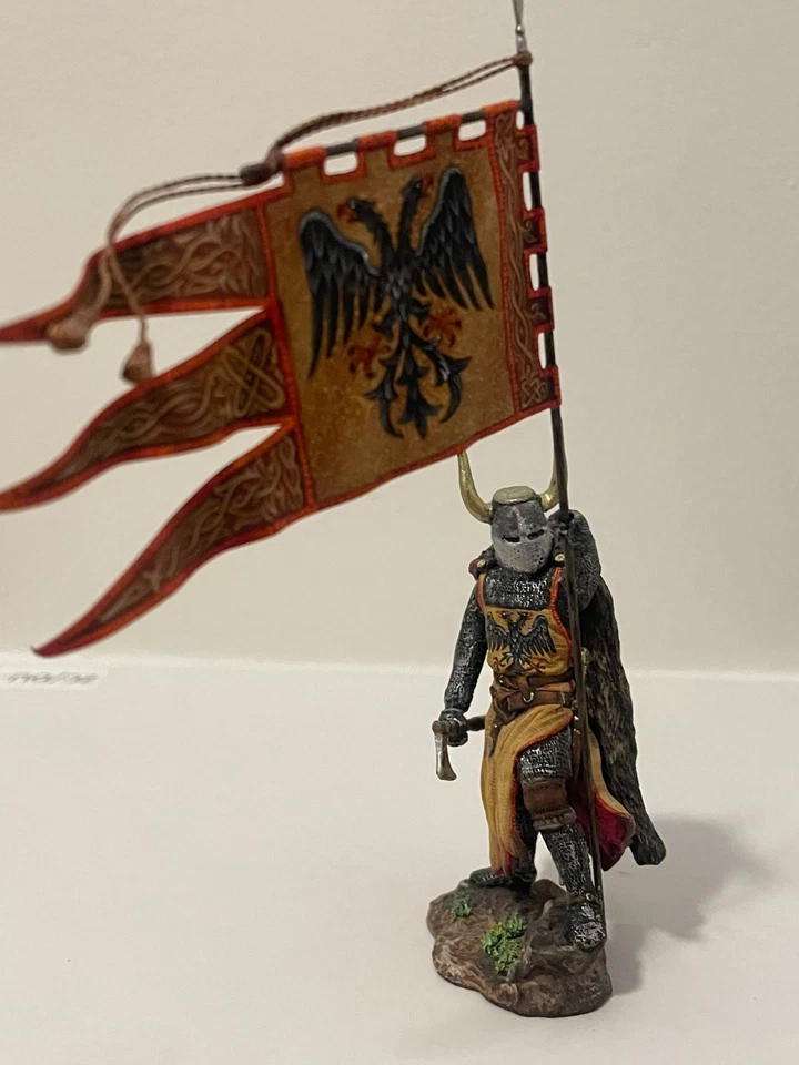 Caballero Guerrero Alemán XII con Águila Doble Cabeza Estándar 54mm 1/32 Metal RARO Foto 1 de 4