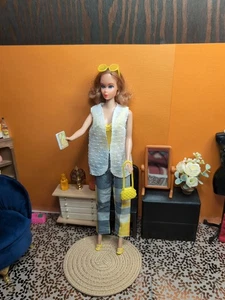 Vintage Barbie Clone Outfit - Hose, Badeanzug, ärmellose Strickjacke, Handtasche ++ - Bild 1 von 24