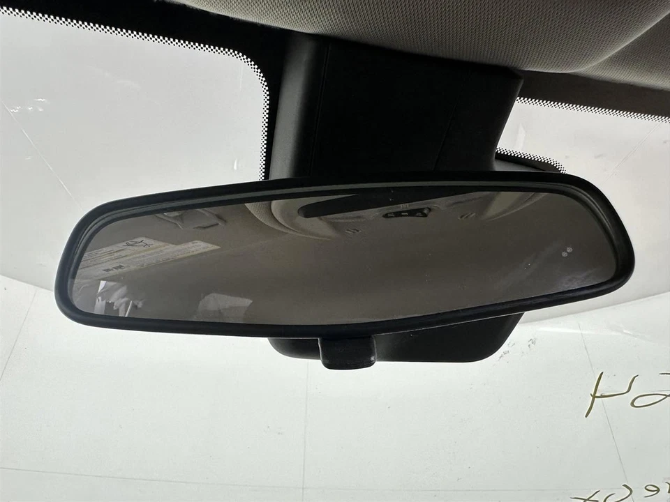 Espejo retrovisor atenuador manual Opt D31 se adapta a 13-25 MALIBU 2758429 Foto 1 de 4