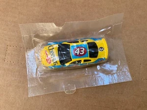 2001 Hot Wheels Ford Intrepid Cheerios 43 Promo Werbung versiegelt Richard Petty - Bild 1 von 5