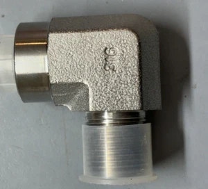 90 Degree Street Elbow Pipe - Stainless Steel - #SS-5502-06-04-FG - 3/8" x 1/4" - Picture 1 of 2