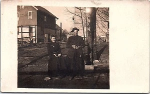 RPPC Real Photo Postcard Man and Woman Holding Baby Chicks Unused 1904-1918 - Picture 1 of 1