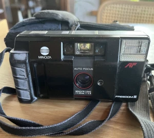 Vintage Camera Minolta Freedom III AF 35mm Point & Shoot Tested Preloved - Picture 1 of 10