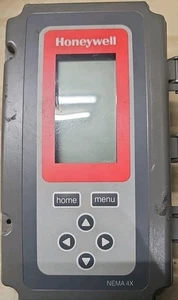 Honeywell T775B2024 Temperature Controller - Picture 1 of 3