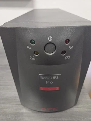 APC BP650SI UPS UPS EU 650VA 410W Power Backup 3-Outputs Black - Image 1 of 4