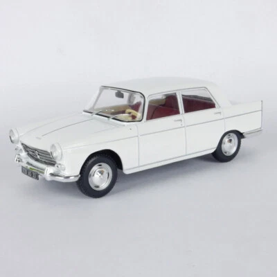 PEUGEOT 404 1962 - 1/24 Hachette - Voiture miniature Diecast VC048 - Photo 1/4