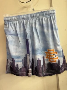 Basic New York Skyline Shorts Size Medium Summer Great For Ball Or Biking - Picture 1 of 5