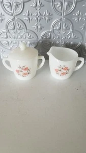 Vintage MCM Anchor Hocking Fire King Glass Fleurette Creamer & Lidded Sugar Bowl - Picture 1 of 6