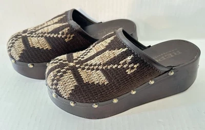 New Report Women’s Clogs - image 1 of 4