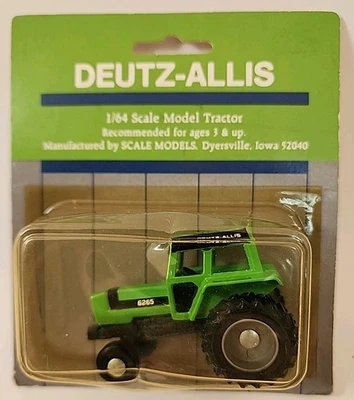 Ofreciendo un tractor modelo Deutz-Allis 6265 escala 1:64 Foto 1 de 4