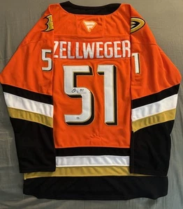 Maglia Anaheim Ducks firmata Olen Zellweger 2024-25 PSA COA autografata - Foto 1 di 5