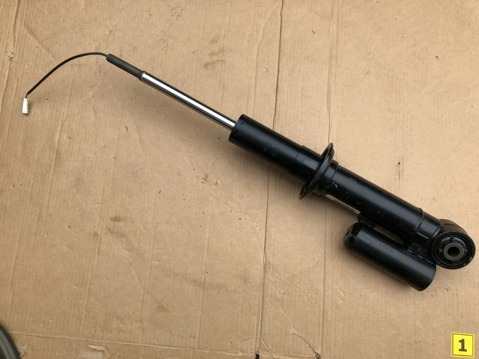 NEW RANGE ROVER SPORT L320 CVD REAR SHOCK ABSORBER - OE BILSTEIN PART  - Image 1 of 3