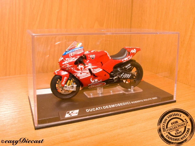 DUCATI DESMOSEDICI ROBERTO ROLFO 2005 1/24 MOTO-GP #44 - Image 1 of 1