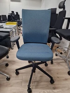 Lagerware - Vitra - ID Soft - Bürodrehstuhl - Stoff - Indigo - A250 - Bild 1 von 5
