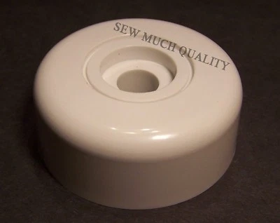 HAND WHEEL # V10183210 Genuine Singer 1105 1106 1107 1116 1120 1130 1525 1725 - Image 1 of 3