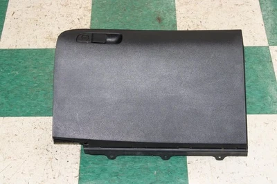 11-23 300 Black Dashboard Dash Passenger Glovebox Glove Box Bin OEM Factory OE - Imagem 1 de 4