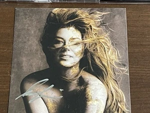 Shania Twain Signed CD"Queen of Me" with Autographed Insert Country Music Pop - Picture 1 of 5