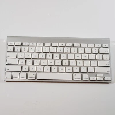 Apple Magic Keyboard Wireless Bluetooth Model A1314 Tested &Working OEM Genuine - Image 1 of 4